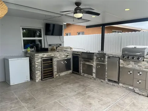 7651 NW 14th Street Pembroke Pines FL 33024