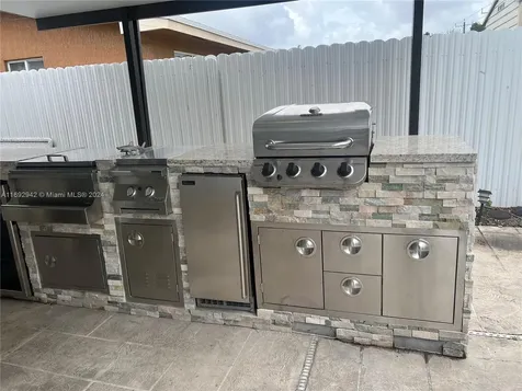 7651 NW 14th Street Pembroke Pines FL 33024