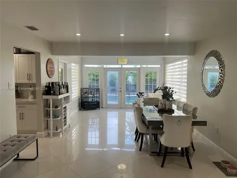 7651 NW 14th Street Pembroke Pines FL 33024