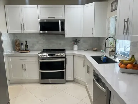 7651 NW 14th Street Pembroke Pines FL 33024
