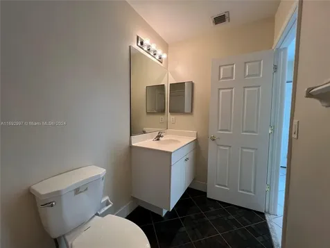4289 NW 41st Lane Coconut Creek FL 33073