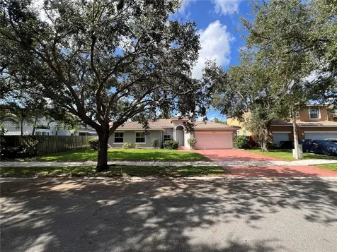 4289 NW 41st Lane Coconut Creek FL 33073