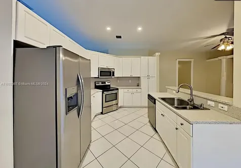 4289 NW 41st Lane Coconut Creek FL 33073