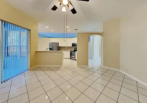 4289 NW 41st Lane Coconut Creek FL 33073