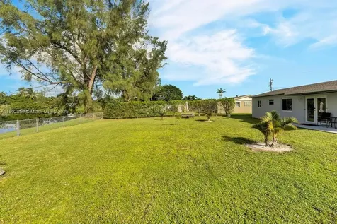 20510 NW 29th Avenue Miami Gardens FL 33056