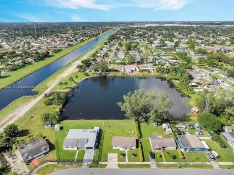 20510 NW 29th Avenue Miami Gardens FL 33056