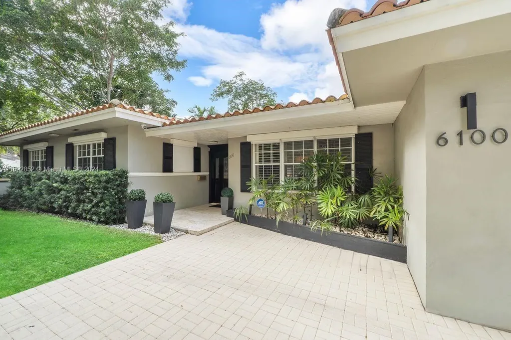 6100 San Vicente Street Coral Gables FL 33146
