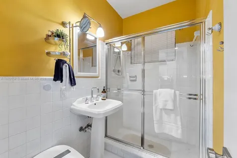 6100 San Vicente Street Coral Gables FL 33146