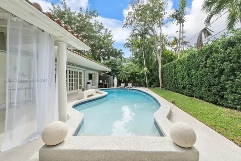 6100 San Vicente Street Coral Gables FL 33146