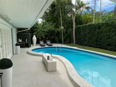 6100 San Vicente Street Coral Gables FL 33146