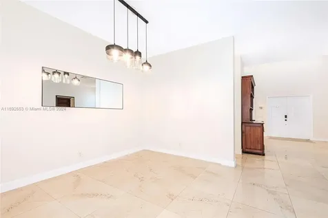 4074 Palm Place Weston FL 33331
