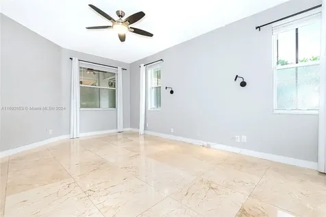 4074 Palm Place Weston FL 33331