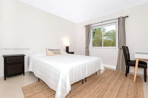 4074 Palm Place Weston FL 33331
