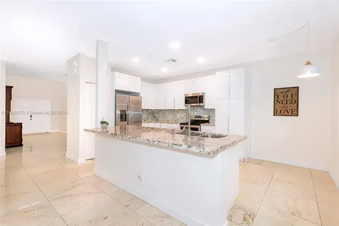 4074 Palm Place Weston FL 33331