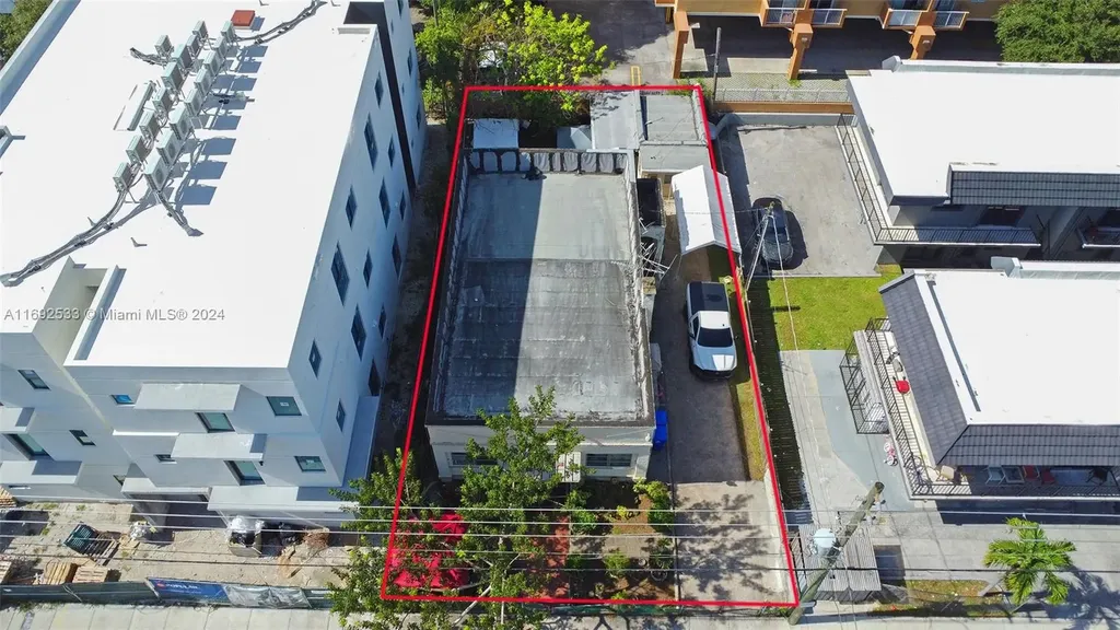 520 SW 11th Avenue Miami FL 33130