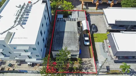 520 SW 11th Avenue Miami FL 33130