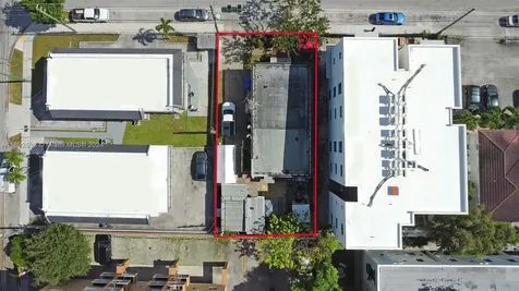 520 SW 11th Avenue Miami FL 33130