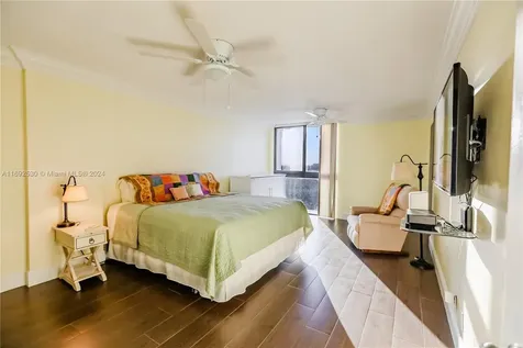 1600 S Ocean Drive Hollywood FL 33019