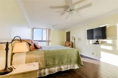 1600 S Ocean Drive Hollywood FL 33019