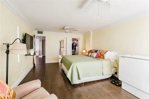 1600 S Ocean Drive Hollywood FL 33019