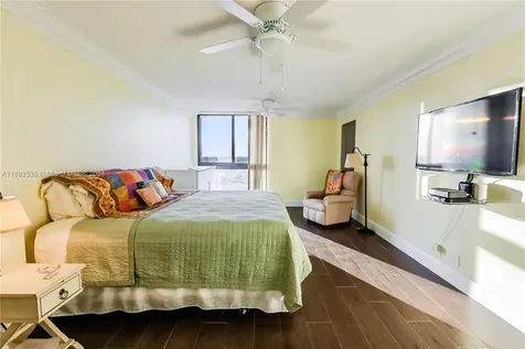 1600 S Ocean Drive Hollywood FL 33019