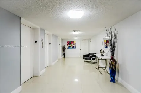 1600 S Ocean Drive Hollywood FL 33019