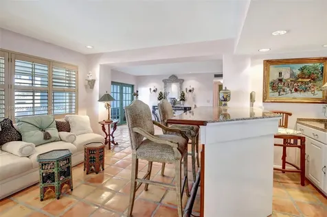 450 Paradise Isle Boulevard Hallandale Beach FL 33009