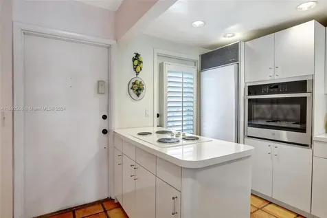 450 Paradise Isle Boulevard Hallandale Beach FL 33009