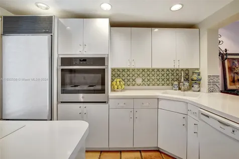 450 Paradise Isle Boulevard Hallandale Beach FL 33009