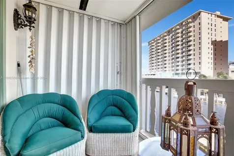 450 Paradise Isle Boulevard Hallandale Beach FL 33009