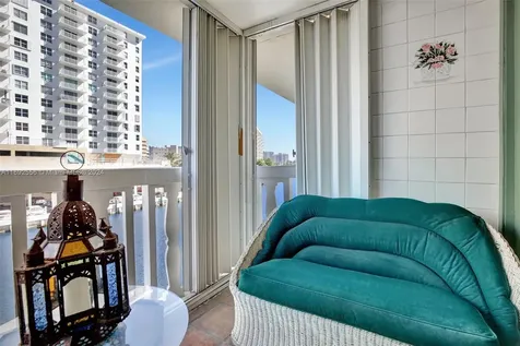 450 Paradise Isle Boulevard Hallandale Beach FL 33009