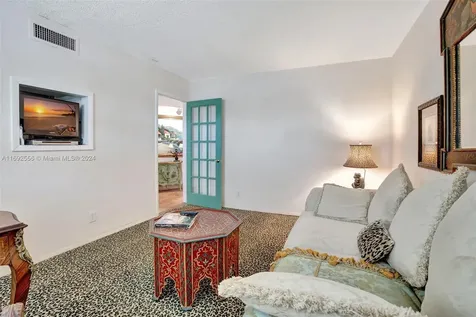 450 Paradise Isle Boulevard Hallandale Beach FL 33009