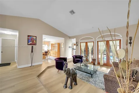 4014 NW 72nd Avenue Coral Springs FL 33065