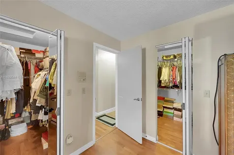 4014 NW 72nd Avenue Coral Springs FL 33065