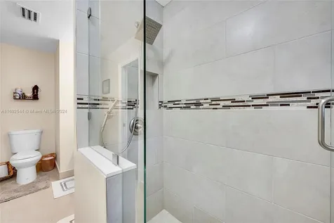 4014 NW 72nd Avenue Coral Springs FL 33065