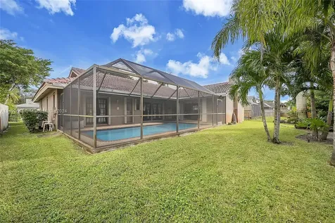 4014 NW 72nd Avenue Coral Springs FL 33065