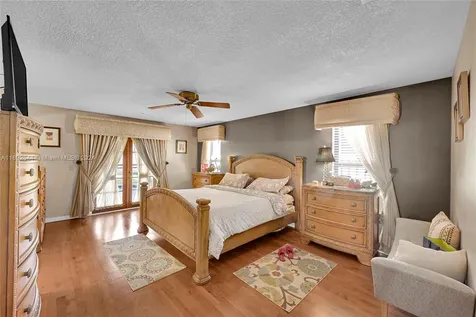 4014 NW 72nd Avenue Coral Springs FL 33065