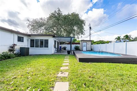6531 Lincoln Street Hollywood FL 33024
