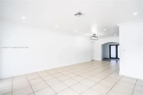 6531 Lincoln Street Hollywood FL 33024