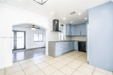 6531 Lincoln Street Hollywood FL 33024