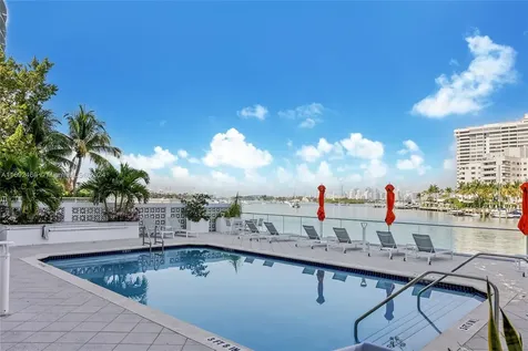 1450 Lincoln Road Miami Beach FL 33139