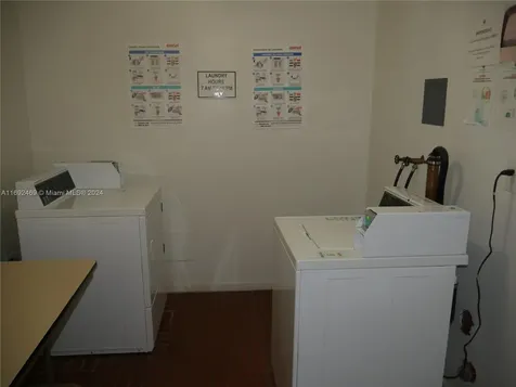 1450 Lincoln Road Miami Beach FL 33139