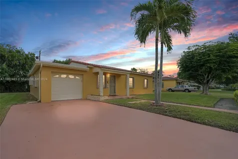 14841 Polk Street Miami FL 33176