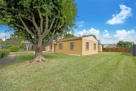 14841 Polk Street Miami FL 33176