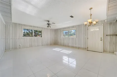 14841 Polk Street Miami FL 33176