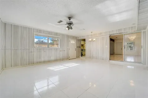 14841 Polk Street Miami FL 33176