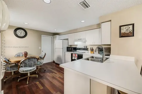 1477 Barcelona Way Weston FL 33327