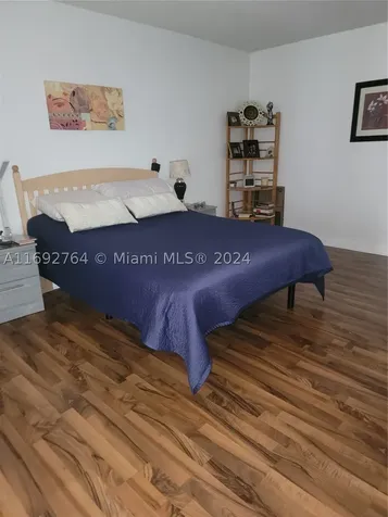 671 NE 195 Street Miami FL 33179
