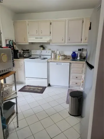 671 NE 195 Street Miami FL 33179