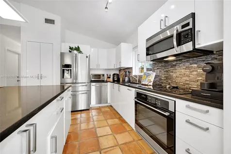 9926 NW 30th Street Doral FL 33172